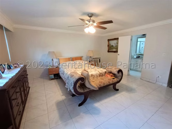 Venta de Apartamento en Obarrio Ph Fiesta CCO