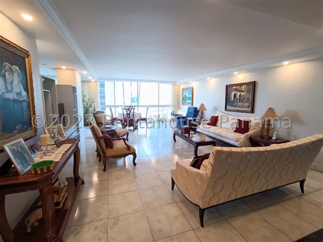Venta de Apartamento en Obarrio Ph Fiesta CCO