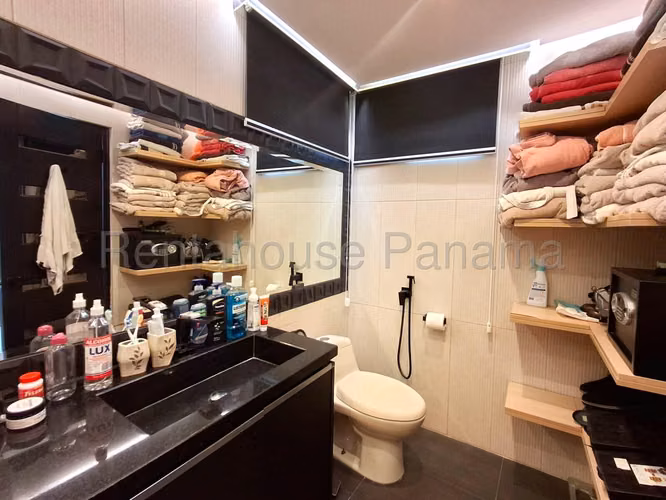 Venta de Apartamento en Paitilla Ph Miraluz CCO
