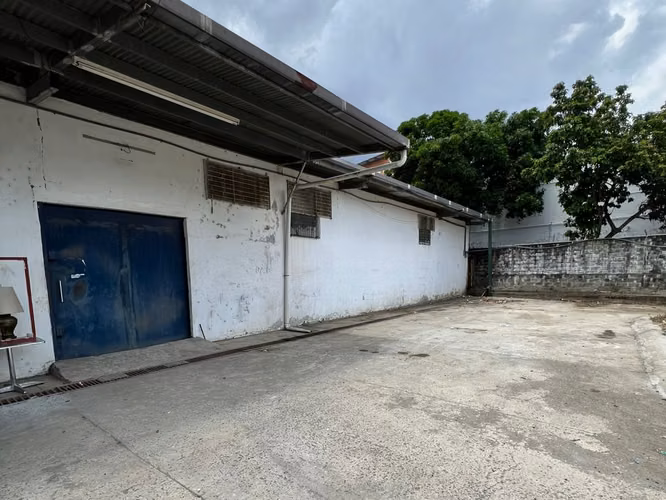 ALQUILER GALERA CARRASQUILLA 700M2 UBICACIÓN CENTRICA MLD