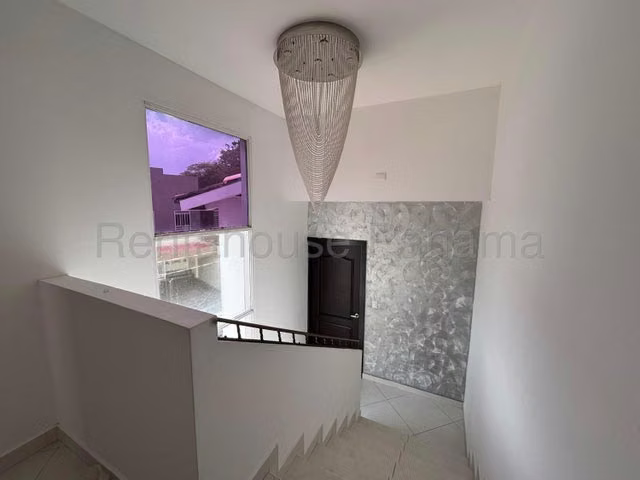 Venta Casa Limajo Altos de Santa Maria 26YCG7740