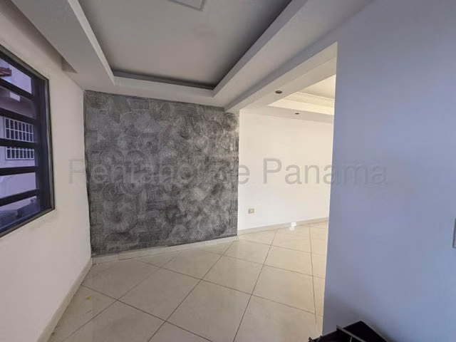 Venta Casa Limajo Altos de Santa Maria 26YCG7740