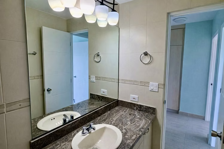 VENTA APARTAMENTO PLAYA MALIBÚ CON VISTA AL MAR PH BILTMORE CV