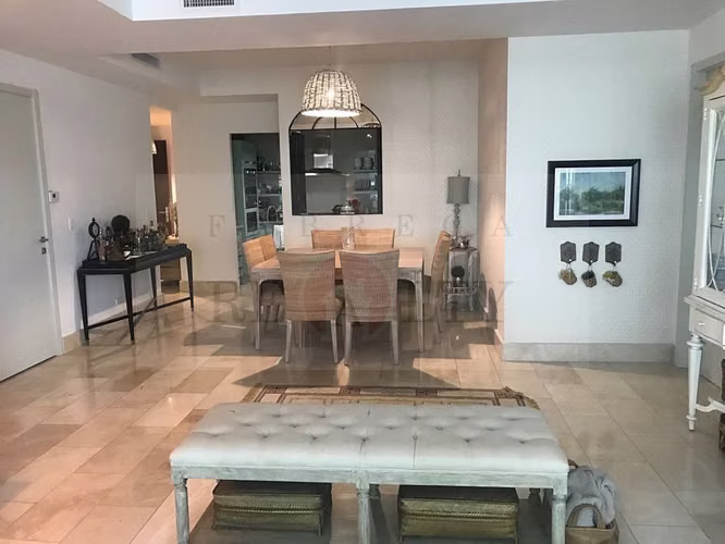 Apartamento con vista al mar PH Grand Tower - Punta Pacífica