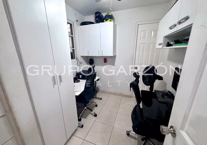 Venta de casa amoblada duplex 2 pisos en Villa Lucre (Los Azores)