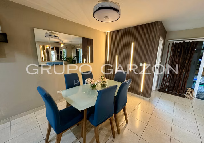 Venta de casa amoblada duplex 2 pisos en Villa Lucre (Los Azores)