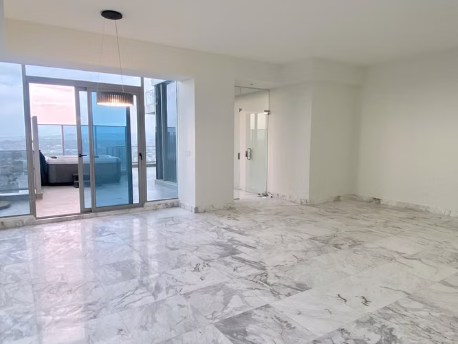 Alquiler de Penthouse con jacuzzi en el PH Regalia - Costa del Este
