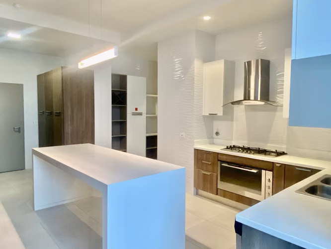 Alquiler de Penthouse con jacuzzi en el PH Regalia - Costa del Este