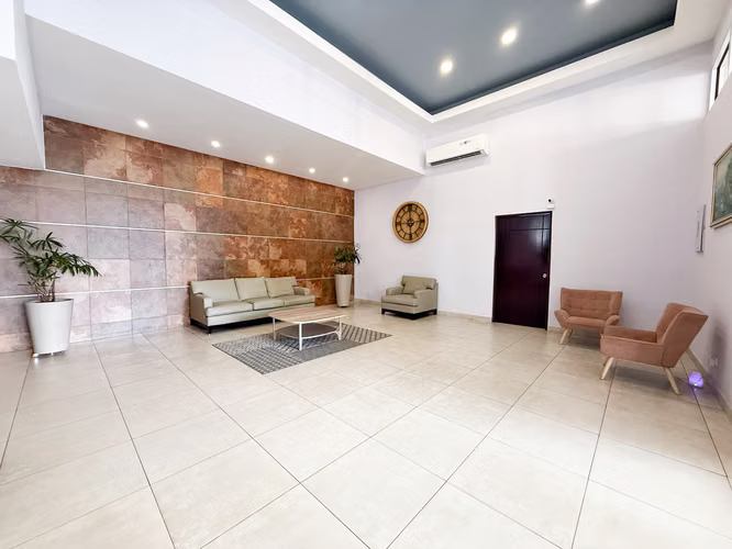 Apartamento Espacioso en Venta en El Cangrejo en Solaris