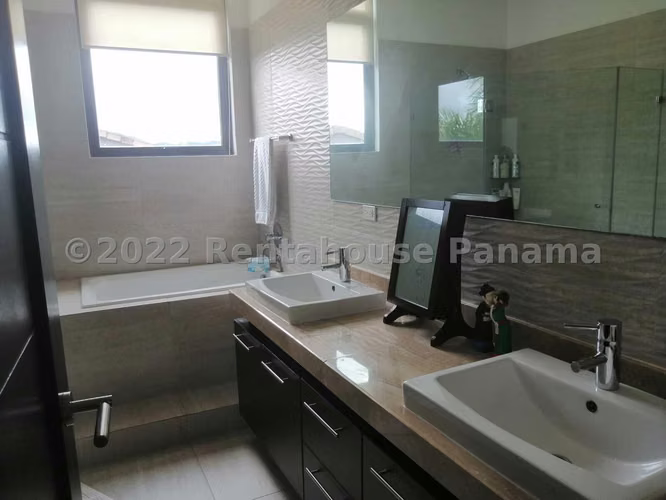 Se Alquila Casa en Panama Pacifico MDV26-4745