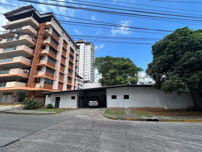 Se Vende Terreno en El Cangrejo MDV26-6673