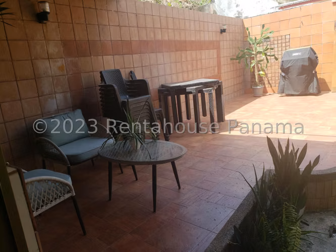 Se Vende Casa en Brisas Del Golf MDV26-4994