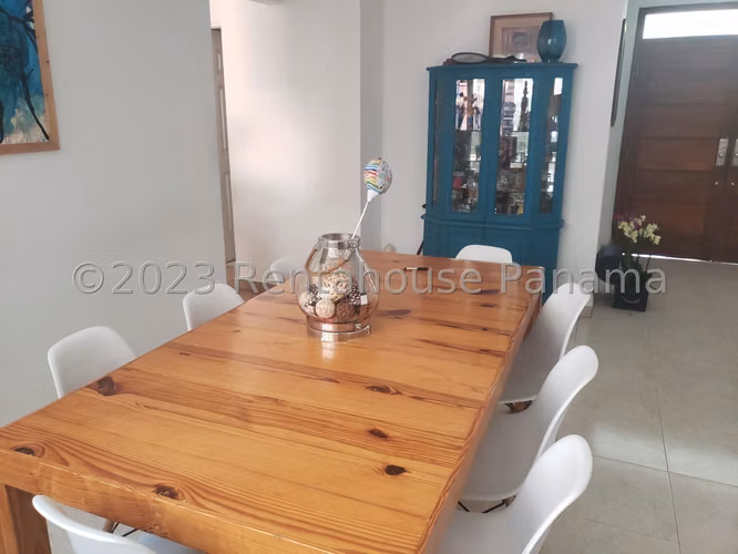 Se Vende Casa en Brisas Del Golf MDV26-4994