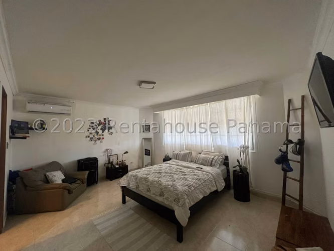 Se Vende Casa en Brisas Del Golf MDV26-4994