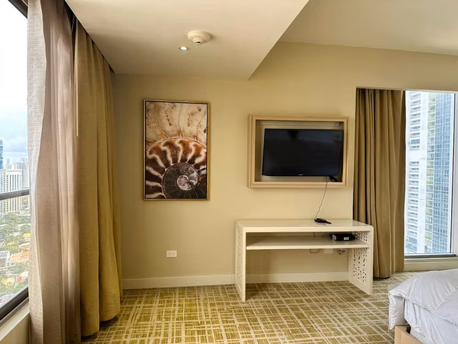 Venta de Apartamento en Waldorf Astoria | Amoblado | Calle Uruguay