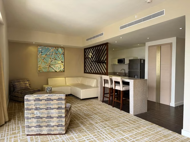 Venta de Apartamento en Waldorf Astoria | Amoblado | Calle Uruguay