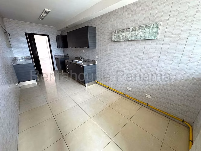 Se Vende Apartamento en San Francisco YDU