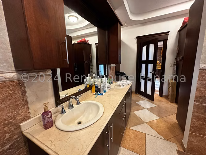 Se Vende Casa en Brisas Del Golf YDU