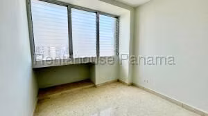 Venta de Apartamento con 157m2 en Punta Paitilla PH Plaza Paitilla 26-6077SR