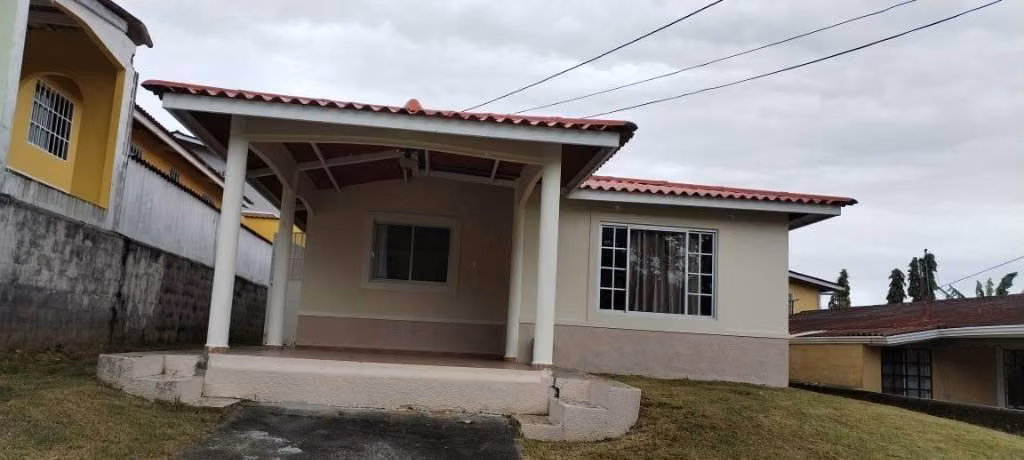 ALQUILER CASA ARRAIJÁN BELMONTE
