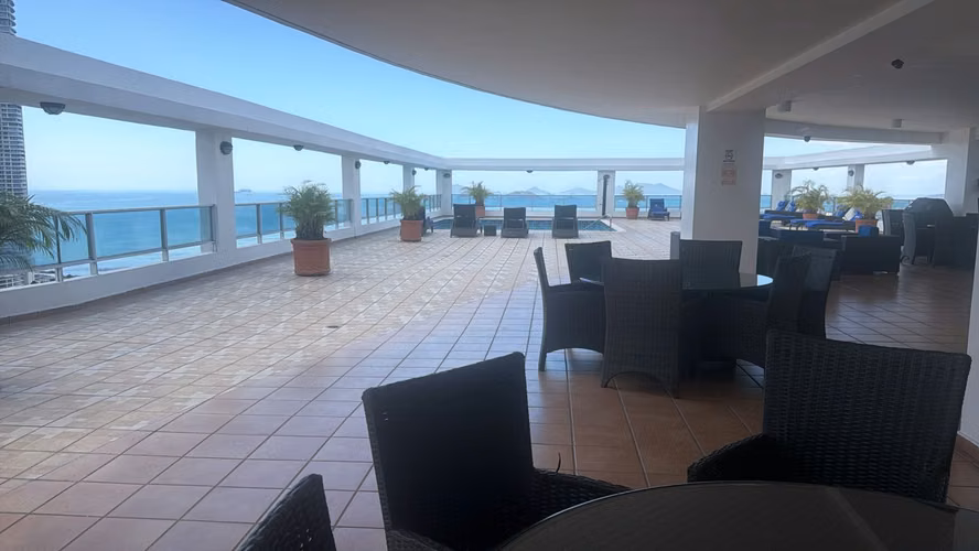 Venta de Apartamento PH BAYFRONT TOWER - Frente a la Cinta Costera