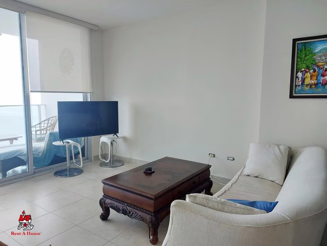 Apartamento en Venta en Avenida Balboa. H2O ON THE OCEAN. 2 Parking y Depósito