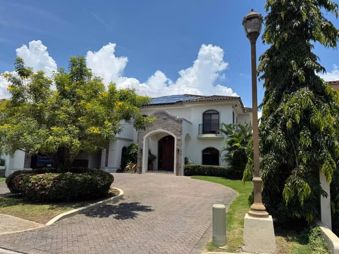 Casa de Lujo en Venta en Residencial Magnolia, Costa del Este – Ciudad de Panamá - Imagen 3