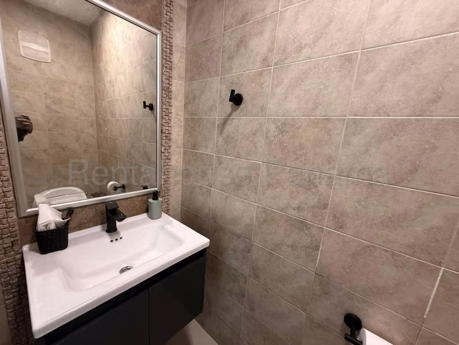 ALQUILER DE APARTAMENTO EN PINE HILLS ALBROOK HQ