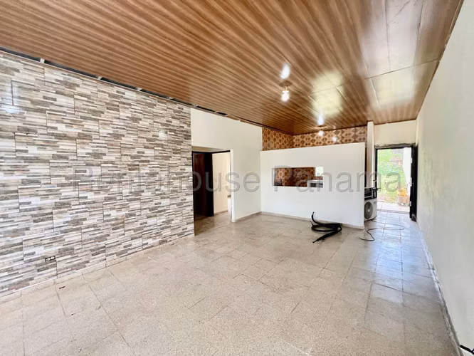 Se Vende Casa en Vista Alegre MDV26-7994
