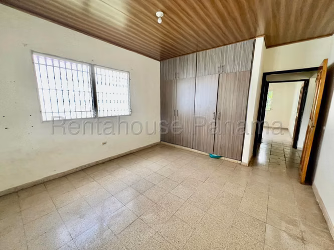 Se Vende Casa en Vista Alegre MDV26-7994