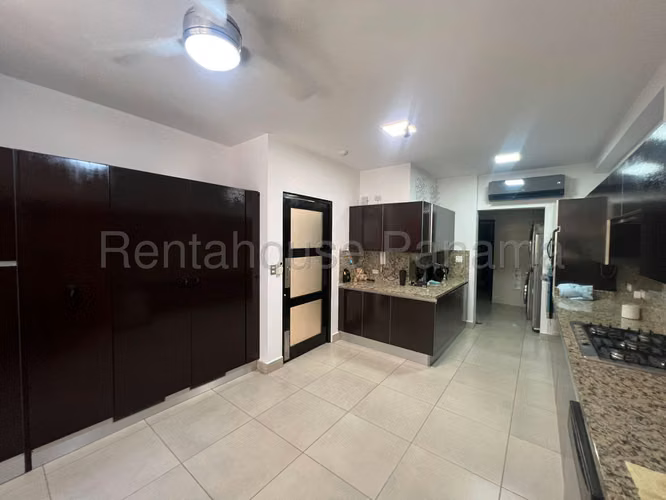ALQUILER DE APARTAMENTO EN EMBASSY CLUB CLAYTON HQ