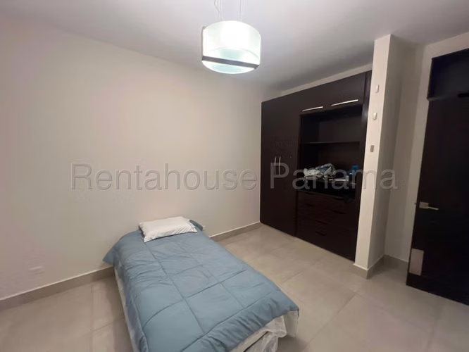 ALQUILER DE APARTAMENTO EN EMBASSY CLUB CLAYTON HQ
