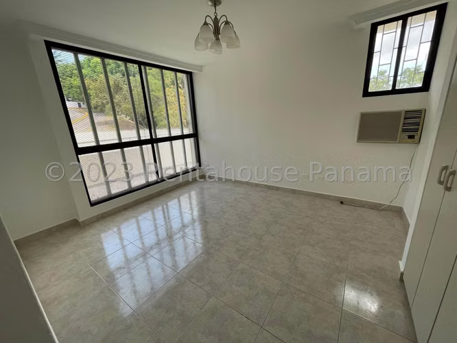 Se Vende Apartamento en Edison Park MDV25-3083