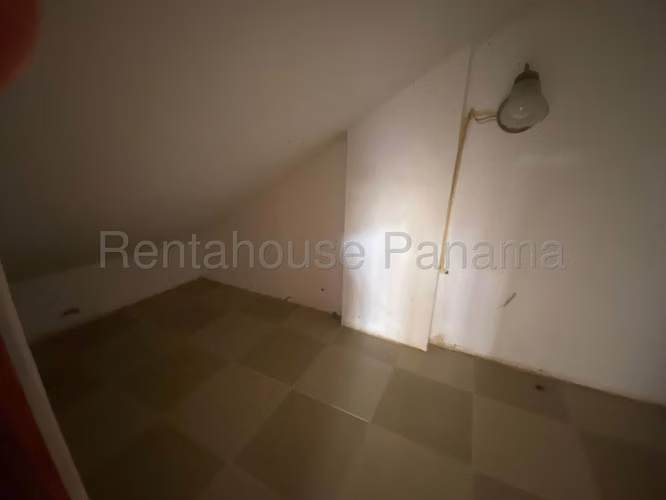 Se Vende Casa en Costa Sur MDV26-5991