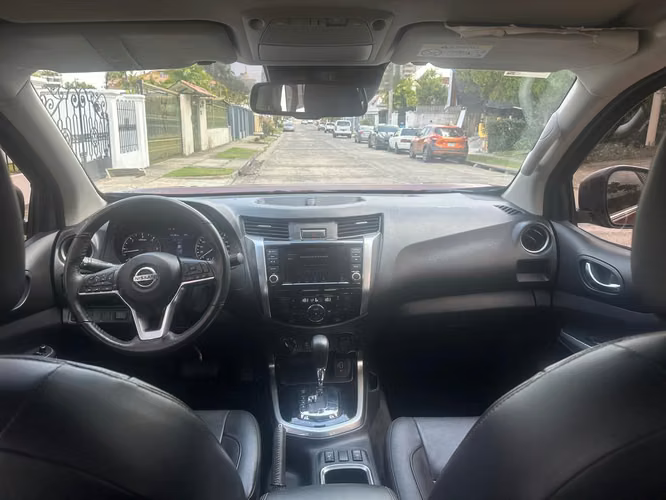 NISSAN NP300 LE