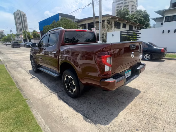 NISSAN NP300 LE