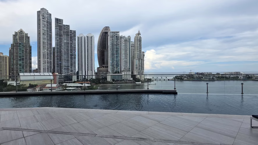 Venta de Apartamento lujo en Punta Paitilla Estrenar! - Imagen 2