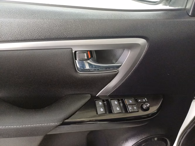 TOYOTA FORTUNER - 2025 - TFXX - Automarket - Imagen 4