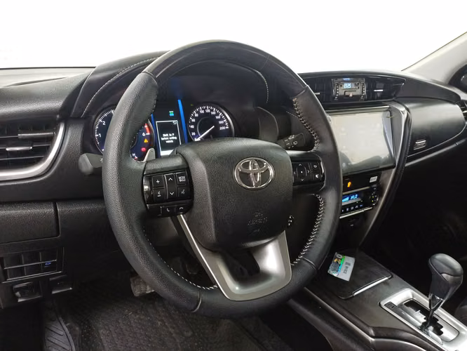 TOYOTA FORTUNER - 2025 - TFXX - Automarket - Imagen 6