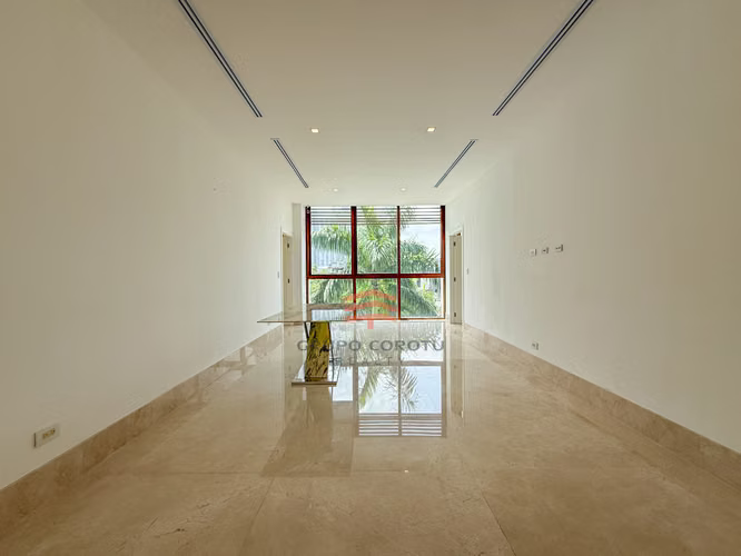 ALQUILER AMPLIO APARTAMENTO OCEAN REEF IMPECABLE 350 MTS