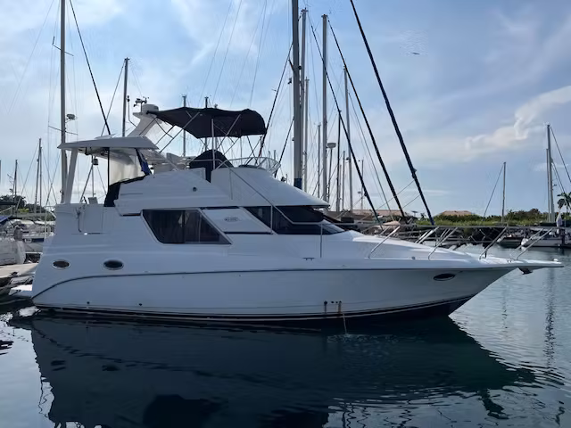 Boat-Yacth-