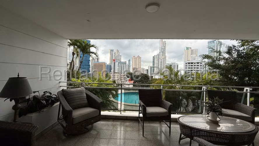 Vendo Apartamento de 169 m² en PH Panorama, La Cresta 26-4911GG