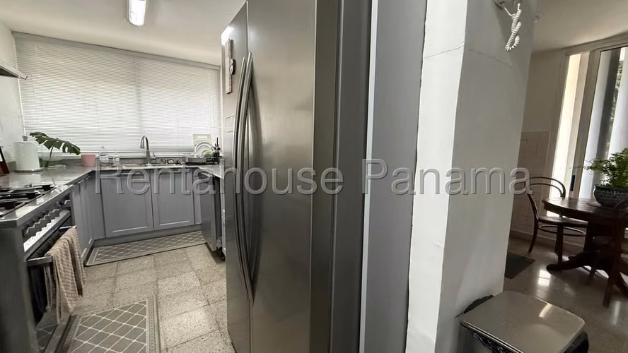 Vendo Apartamento de 169 m² en PH Panorama, La Cresta 26-4911GG
