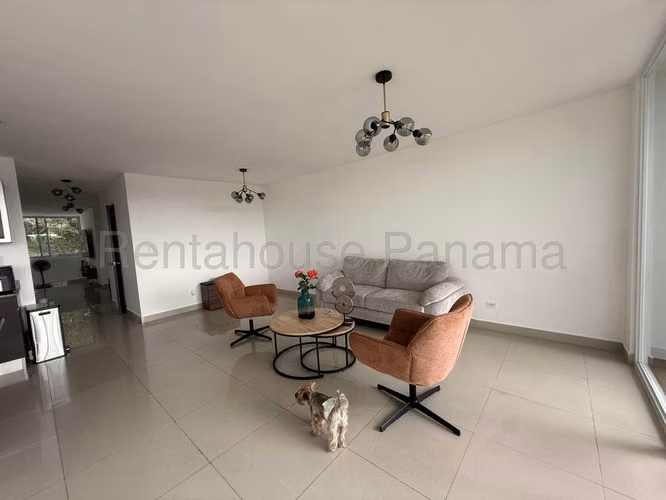 Vendo Apartamento de 163 m² en PH Pine Hills, Albrook 26-7672GG