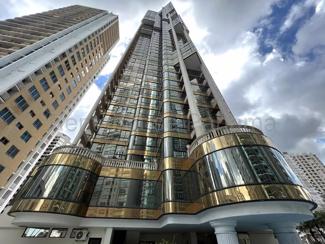 Vendo Apartamento de 430 m² en PH The Mirage, Paitilla 26-7588GG