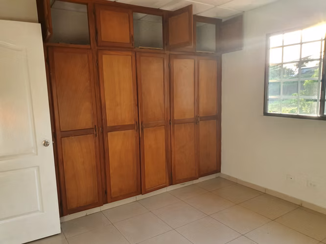 Alquiler de Amplia y Céntrica Residencia/Opción Venta