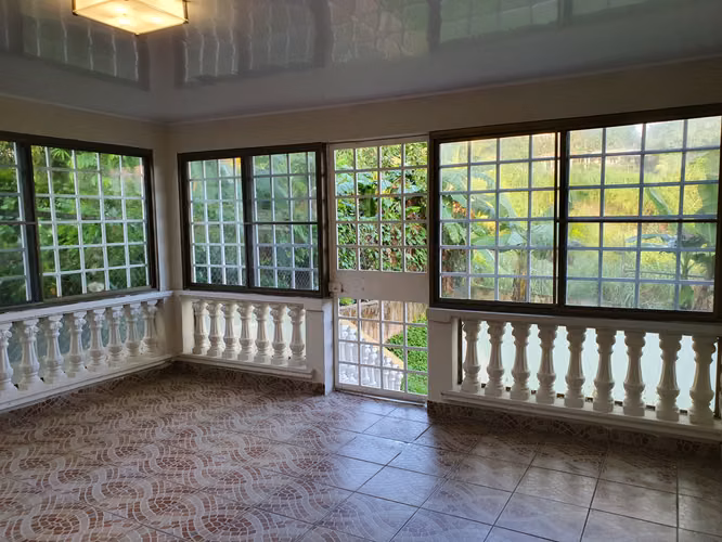 Alquiler de Amplia y Céntrica Residencia/Opción Venta
