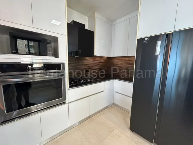 Venta de Apartamento en Punta Pacifica Ph Costa Pacifica CCO