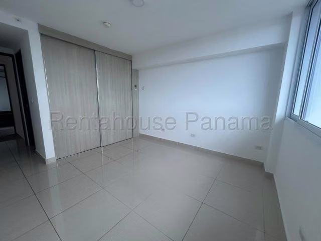 Vendo Apartamento en Villa de Las Fuentes PH MEI OF 25-8850