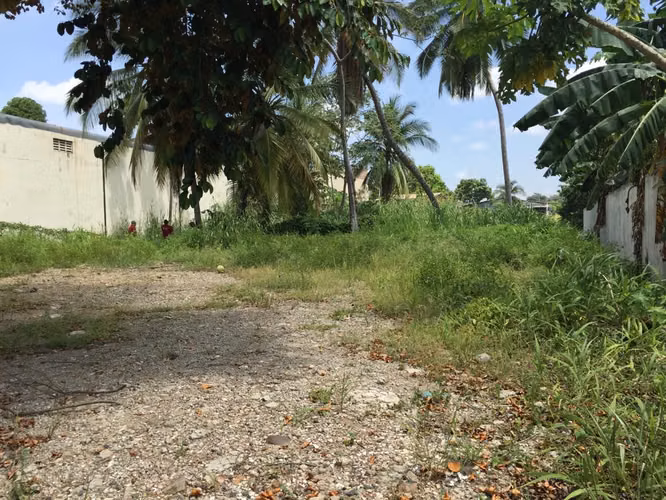 VENTA TERRENO EN CHANIS